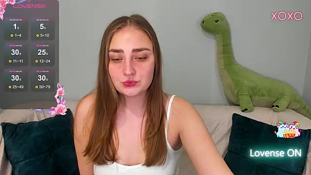 MilliStrii online show from February 13, 2026, 1:23 am