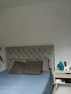 Lia Hurley online show from January 28, 2025, 1:16 pm