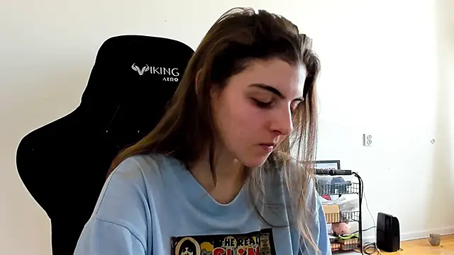 Snapshot of emmamurrr chatting on October 11, 2025, 10:25 am emmamurrr online show from October 11, 2025, 10:25 am