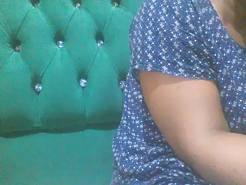 Sexy Riri online show from January 7, 2026, 6:38 am