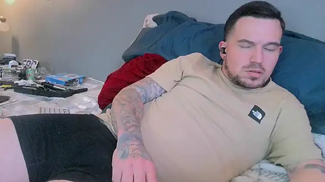 bigcocktat2dude603 online show from January 3, 2025, 4:06 pm