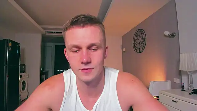 Snapshot of Samuel_Andrew chatting on October 2, 2025, 1:56 am Samuel Andrew online show from October 2, 2025, 1:56 am