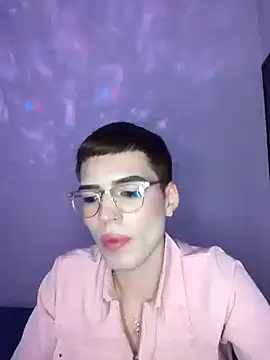 Snapshot of Jhon-Romero chatting on April 8, 2026, 7:41 am Jhon-Romero online show from April 8, 2026, 7:41 am