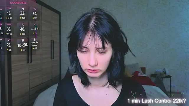 JulisSweet online show from March 17, 2026, 8:39 am