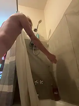 Snapshot of Cutetrans90 chatting on December 18, 2024, 10:57 pm Cutetrans90 online show from December 18, 2024, 10:57 pm