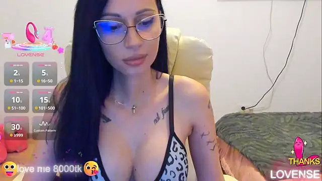 Snapshot of kissnicol32 chatting on November 8, 2025, 4:51 pm kissnicol32 online show from November 8, 2025, 4:51 pm