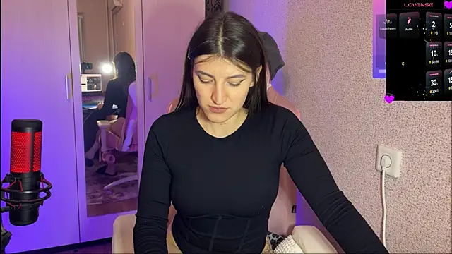 Katrin  kiss online show from March 11, 2025, 6:52 pm