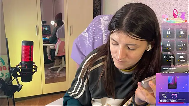 Katrin  kiss online show from March 17, 2025, 9:02 pm