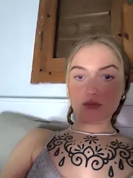 Goldloeckchen159 online show from March 16, 2025, 8:32 pm