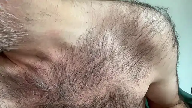 Snapshot of Brianjonest chatting on November 4, 2025, 11:42 am Brianjonest online show from November 4, 2025, 11:42 am