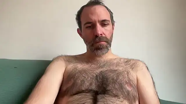 Snapshot of Brianjonest chatting on November 6, 2025, 2:40 pm Brianjonest online show from November 6, 2025, 2:40 pm