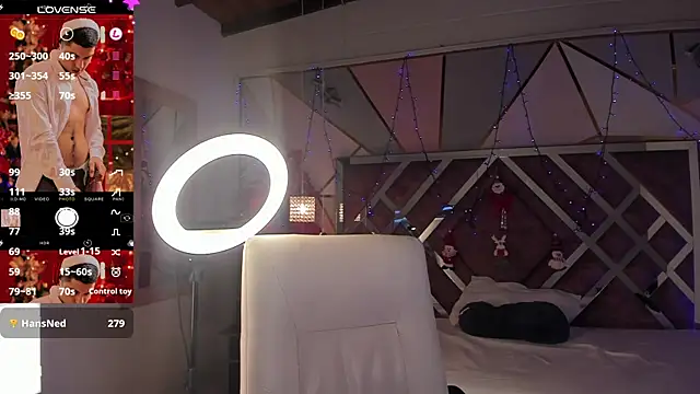 Brat  online show from December 31, 2024, 4:04 pm