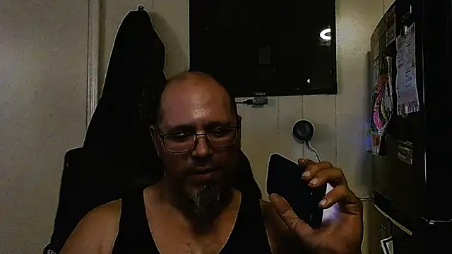 KrazyLegz online show from November 16, 2025, 3:34 am