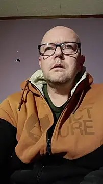 hairy orbite online show from December 2, 2025, 8:41 am