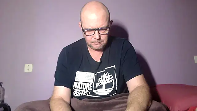 hairy orbite online show from December 5, 2025, 3:09 pm