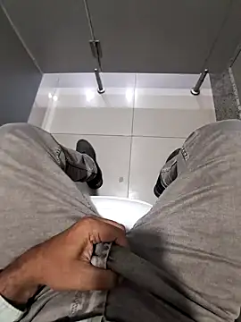 Snapshot of johny_69d@xh chatting on January 8, 2025, 9:10 am johny 69dxh online show from January 8, 2025, 9:10 am