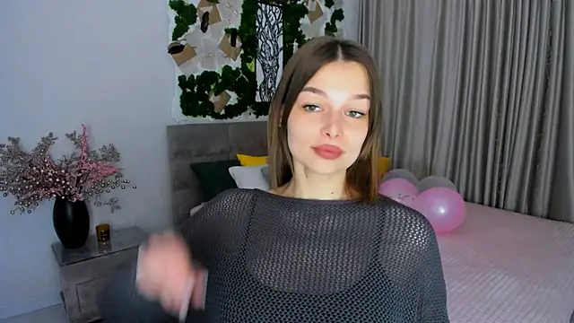 ContinentOfTranquility online show from February 19, 2025, 5:06 pm