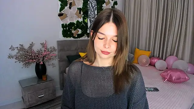 ContinentOfTranquility online show from February 28, 2025, 4:32 am