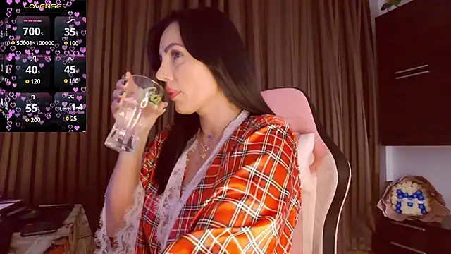 ReiyaRey online show from March 19, 2025, 9:37 pm