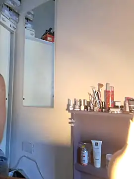 gala2 online show from February 14, 2026, 10:06 pm