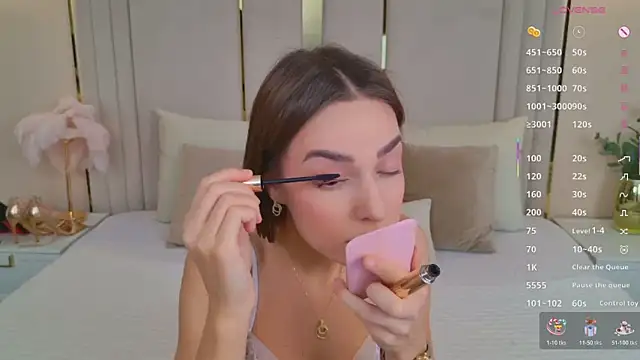 BellaHalles online show from February 23, 2026, 5:38 am