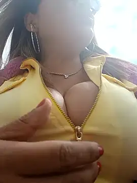 Afroditecash online show from November 20, 2025, 6:18 pm