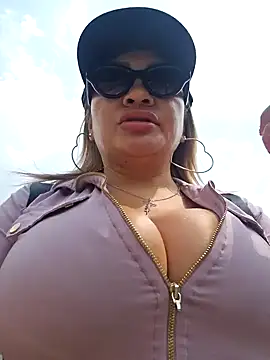 Afroditecash online show from March 25, 2026, 6:36 pm