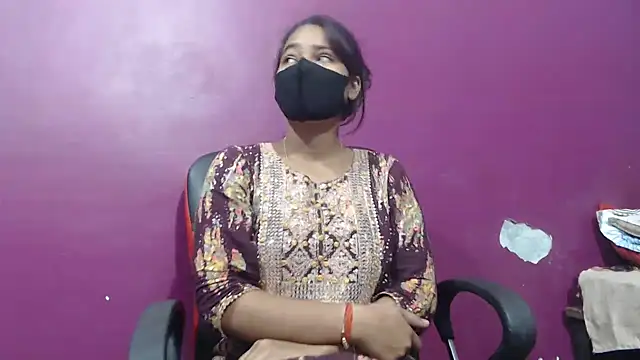 Snapshot of wildbabes chatting on December 7, 2024, 9:39 am wildbabes online show from December 7, 2024, 9:39 am