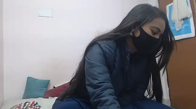 Snapshot of wildbabes chatting on December 14, 2024, 12:01 am wildbabes online show from December 14, 2024, 12:01 am