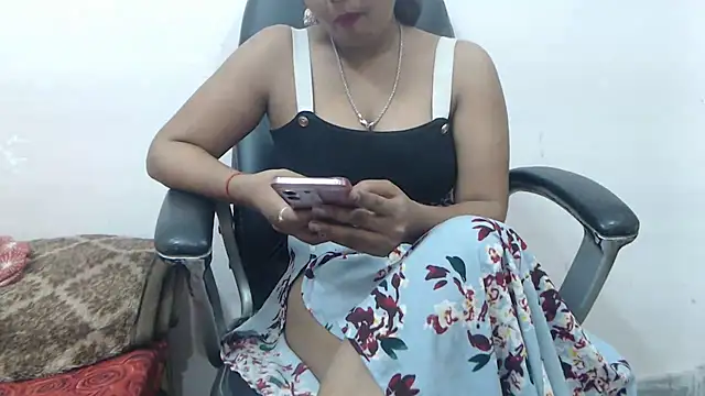 wildbabes online show from March 16, 2026, 4:11 pm