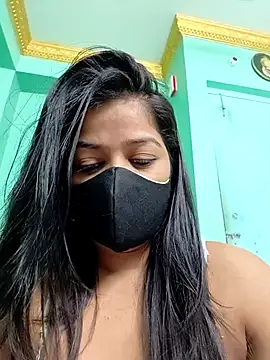 Monalisa Singh online show from November 19, 2025, 6:08 pm