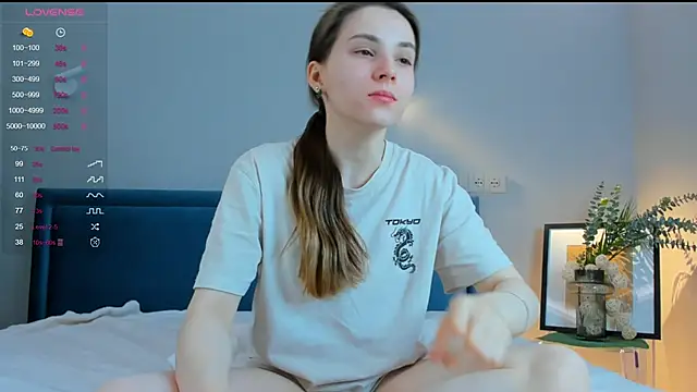 DonnaBurkee online show from February 9, 2025, 4:07 pm