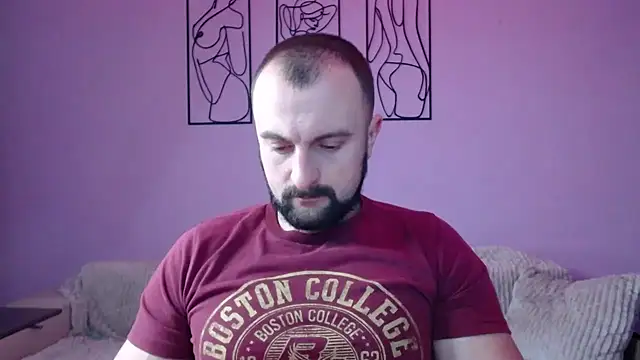 brindlefly6969 online show from December 24, 2024, 11:17 am