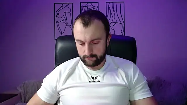 brindlefly6969 online show from January 21, 2025, 2:26 pm