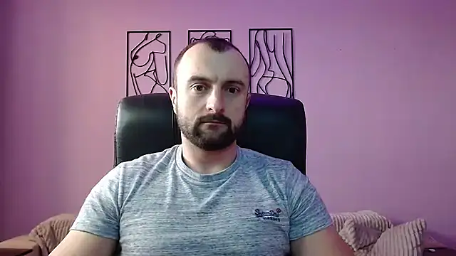 brindlefly6969 online show from February 12, 2025, 11:29 am