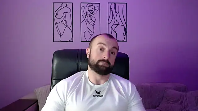 brindlefly6969 online show from November 7, 2025, 11:43 am