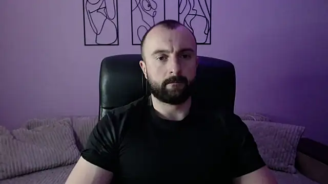 brindlefly6969 online show from April 3, 2026, 10:35 am