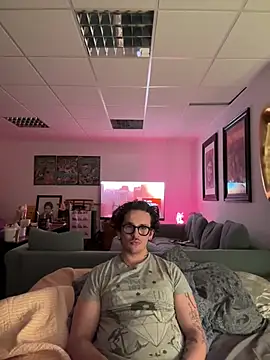 Snapshot of hardmecl chatting on January 5, 2025, 7:07 pm hardmecl online show from January 5, 2025, 7:07 pm