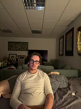 Snapshot of hardmecl chatting on January 8, 2025, 5:48 pm hardmecl online show from January 8, 2025, 5:48 pm