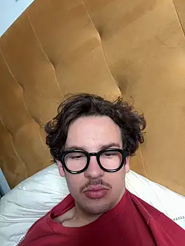 Snapshot of hardmecl chatting on March 9, 2025, 10:41 am hardmecl online show from March 9, 2025, 10:41 am