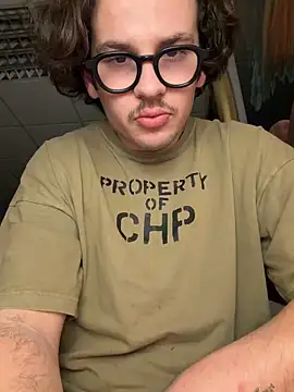 Snapshot of hardmecl chatting on February 18, 2026, 9:55 pm hardmecl online show from February 18, 2026, 9:55 pm