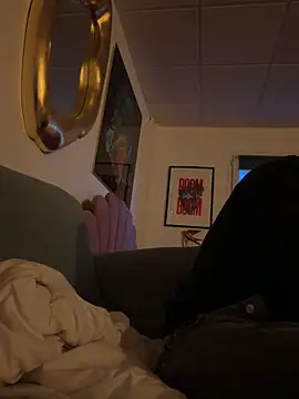 Snapshot of hardmecl chatting on March 8, 2026, 6:12 pm hardmecl online show from March 8, 2026, 6:12 pm