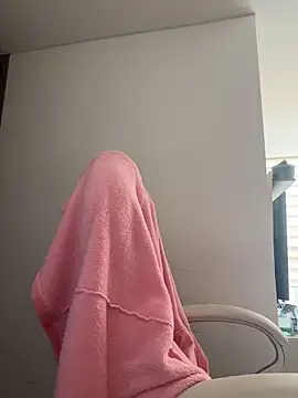 pamell col online show from December 20, 2025, 3:41 pm