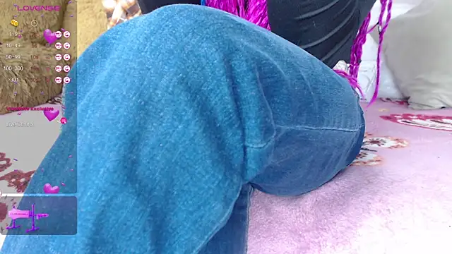 puca ebony online show from February 5, 2025, 4:36 pm