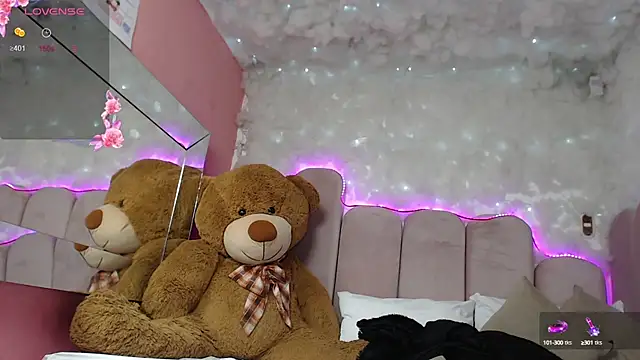 puca ebony online show from March 20, 2025, 7:35 pm