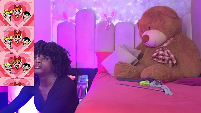 puca ebony online show from October 7, 2025, 7:44 pm