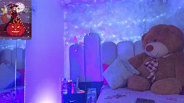 puca ebony online show from October 16, 2025, 7:37 pm