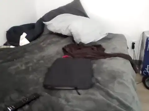 Iliketocooksquirt25 online show from February 18, 2025, 11:08 pm