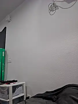 Iliketocooksquirt25 online show from October 4, 2025, 12:52 am