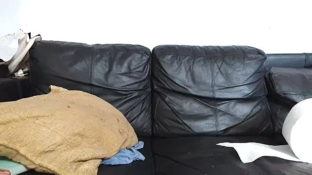 Youns98 online show from October 10, 2025, 3:00 pm